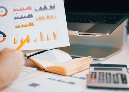 5 Essential SaaS Marketing Report Components to Align Your Team with Revenue Goals