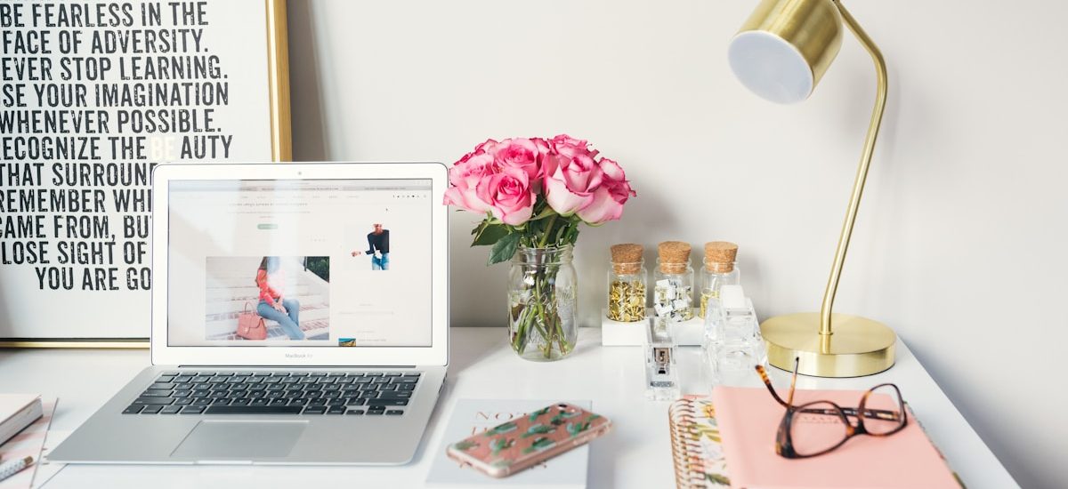 5 Ways a SaaS Marketing Virtual Assistant Streamlines Your Customer Journeys