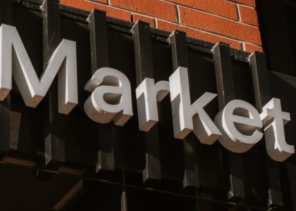 6 Data-Driven SaaS Market Segmentation Tactics to Win High-Value Customers